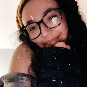 Meet your Posher, Natasha